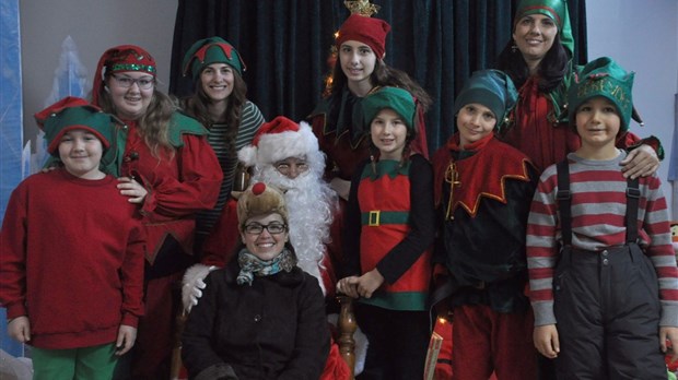 Arrivée du père Noël au centre-ville de Nicolet