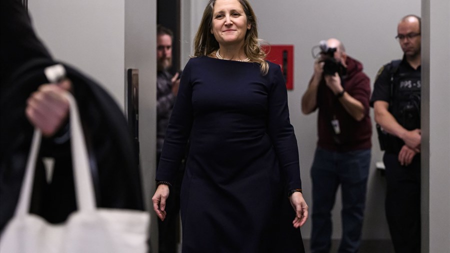 Alerte: Chrystia Freeland s'annonce comme candidate à la chefferie du PLC