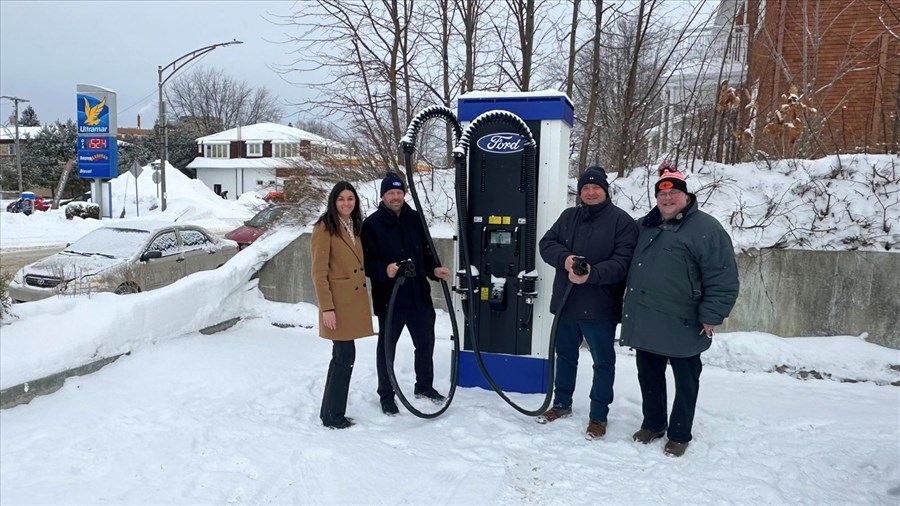 Inauguration de la plus important station de recharge à Shawinigan 